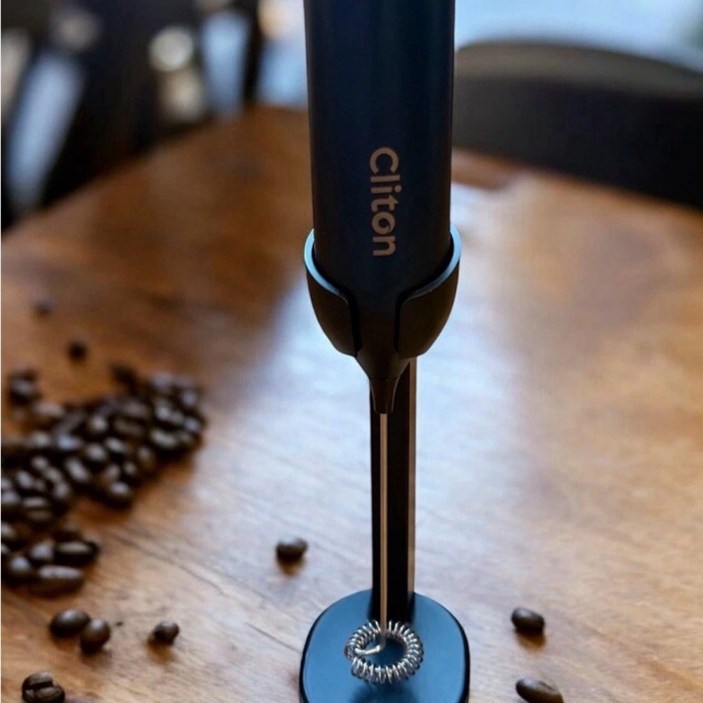 Black Handheld Milk Frother - Picture 4 of 4